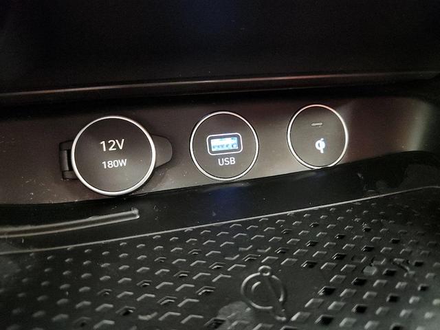 Photo of 2023 Silver Genesis G70