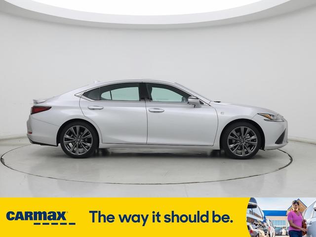 Photo of 2019 Silver Lexus ES 350