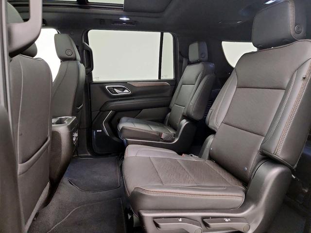 Photo of 2022 Black Chevrolet Suburban