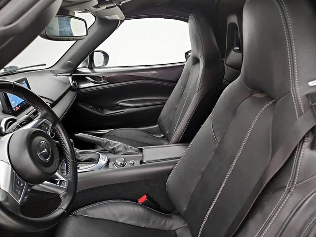 Photo of 2021 Gray Mazda MX-5 Miata