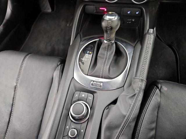 Photo of 2021 Gray Mazda MX-5 Miata