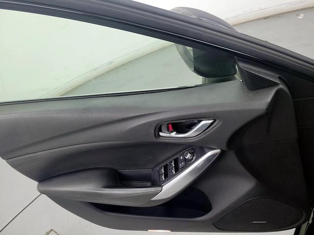 Photo of 2016 Black Mazda Mazda6