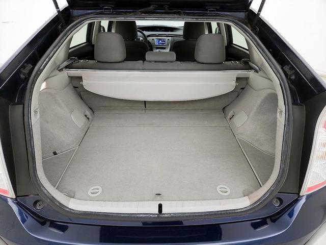 Photo of 2014 Blue Toyota Prius