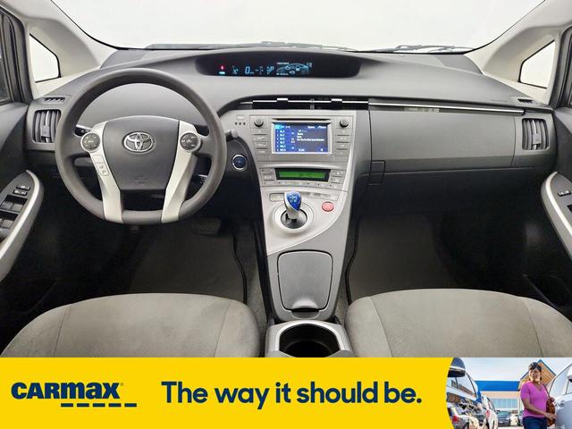 Photo of 2014 Blue Toyota Prius