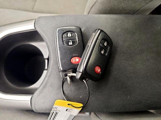 Photo of 2014 Blue Toyota Prius