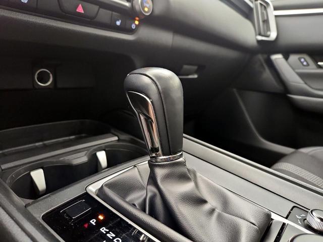 Photo of 2024 White Mazda CX-50