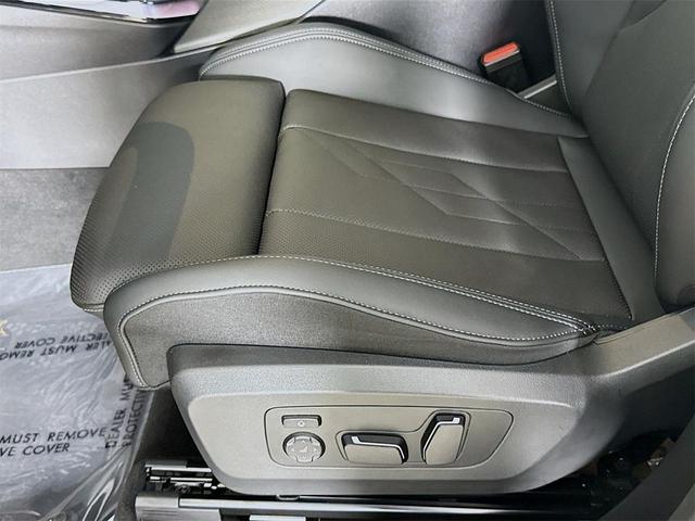 Photo of 2025 Black Sapphire Metallic BMW X3