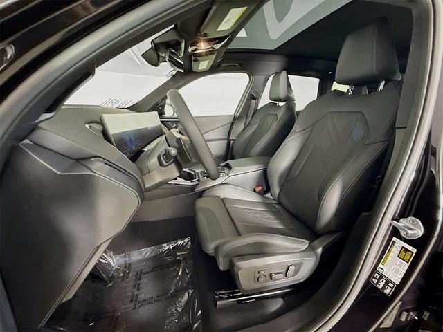 Photo of 2025 Black Sapphire Metallic BMW X3