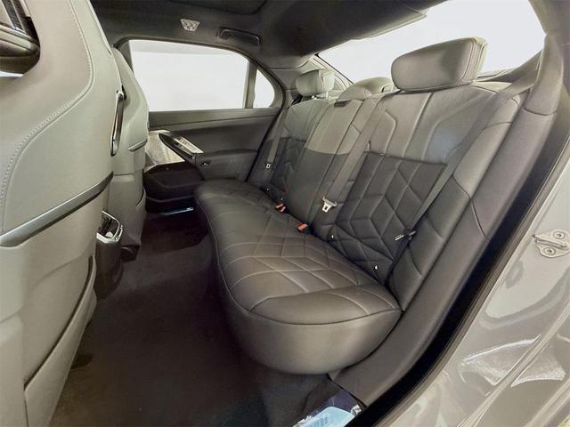 Photo of 2025 Brooklyn Grey Metallic BMW 750e