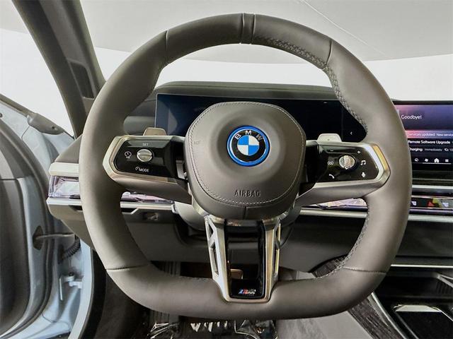 Photo of 2025 Brooklyn Grey Metallic BMW 750e