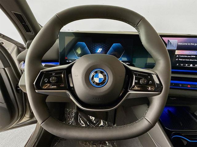 Photo of 2026 Oxide Grey Metallic BMW i5