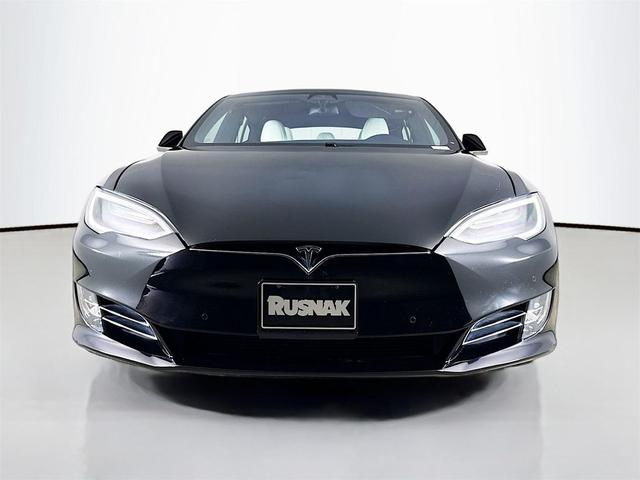 Photo of 2020 Solid Black Tesla Model S