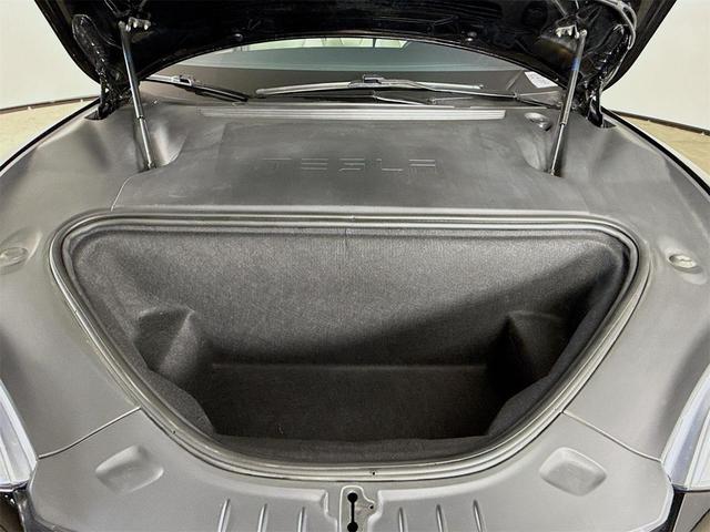 Photo of 2020 Solid Black Tesla Model S