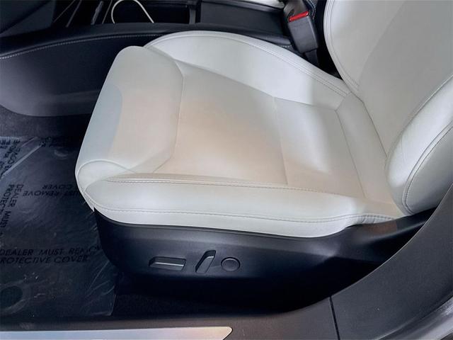 Photo of 2020 Solid Black Tesla Model S