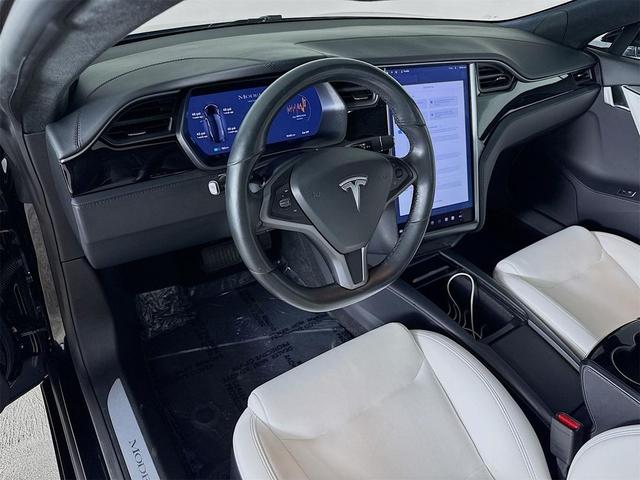 Photo of 2020 Solid Black Tesla Model S