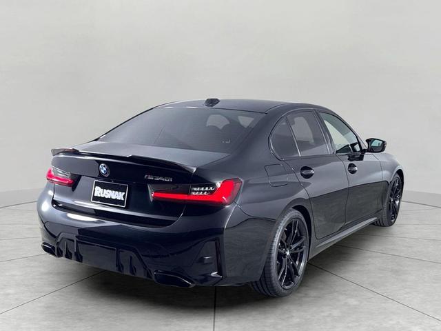 Photo of 2023 Black Sapphire Metallic BMW M340