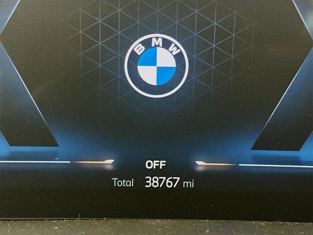 Photo of 2023 Skyscraper Grey Metallic BMW X7
