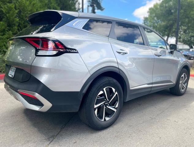 Photo of 2023 Steel Gray Kia Sportage Hybrid