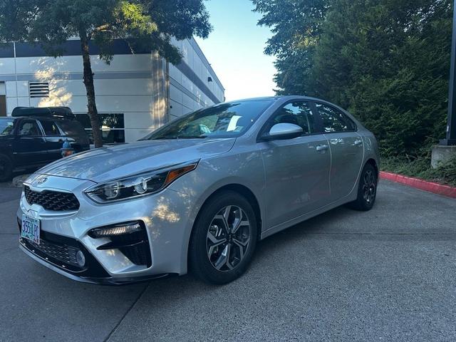 Photo of 2019 Silky Silver Kia Forte