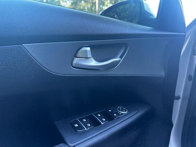 Photo of 2019 Silky Silver Kia Forte