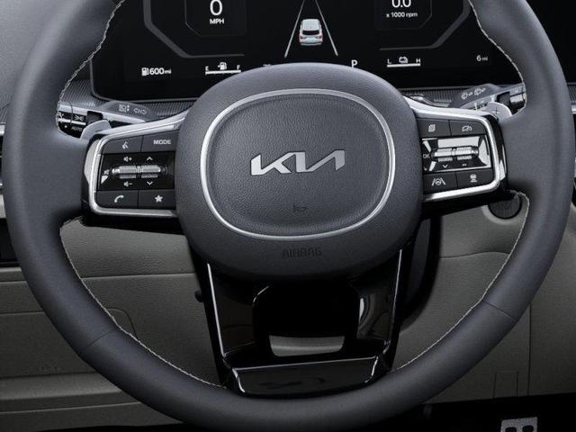 Photo of 2025 Snow White Pearl Kia Sorento Hybrid