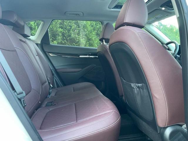 Photo of 2023 Snow White Pearl Kia Seltos