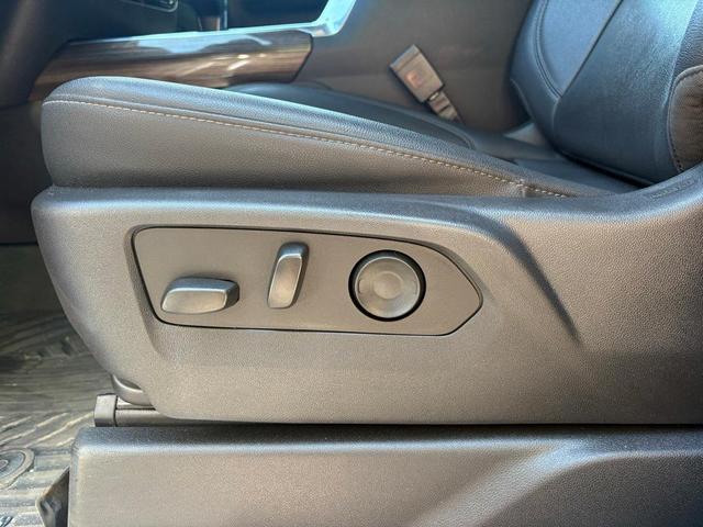 Photo of 2022 Glacier Blue Metallic Chevrolet Silverado 1500