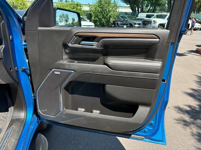 Photo of 2022 Glacier Blue Metallic Chevrolet Silverado 1500