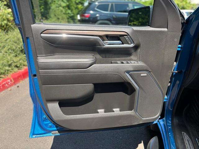 Photo of 2022 Glacier Blue Metallic Chevrolet Silverado 1500