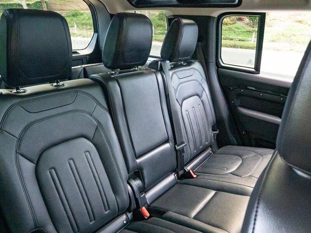 Photo of 2022 Santorini Black Metallic Land Rover Defender