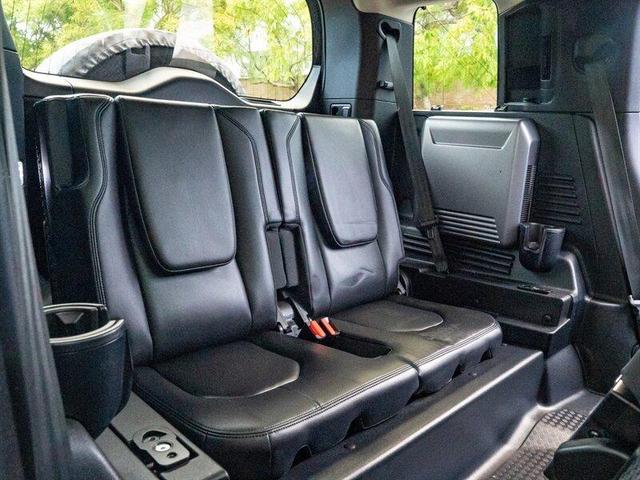 Photo of 2022 Santorini Black Metallic Land Rover Defender