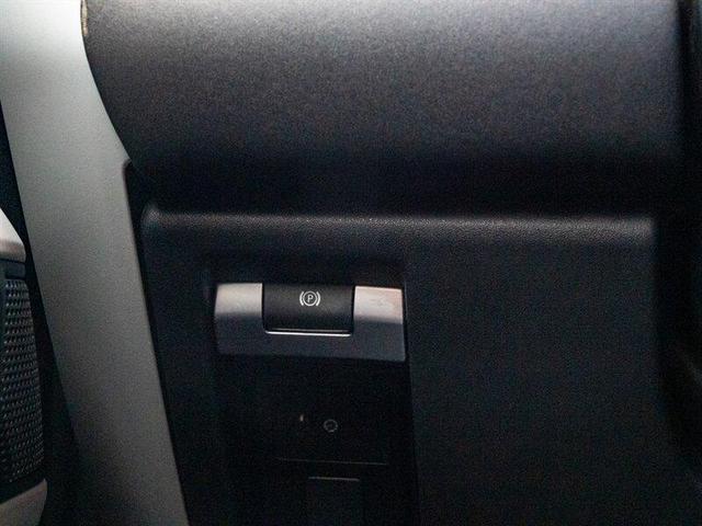 Photo of 2022 Santorini Black Metallic Land Rover Defender