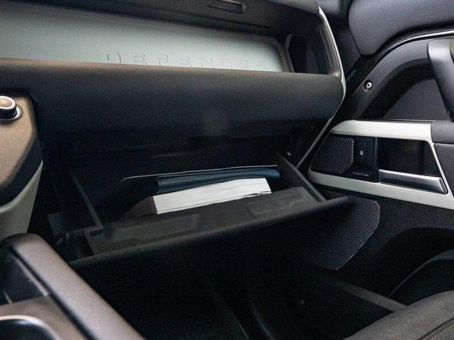 Photo of 2022 Santorini Black Metallic Land Rover Defender