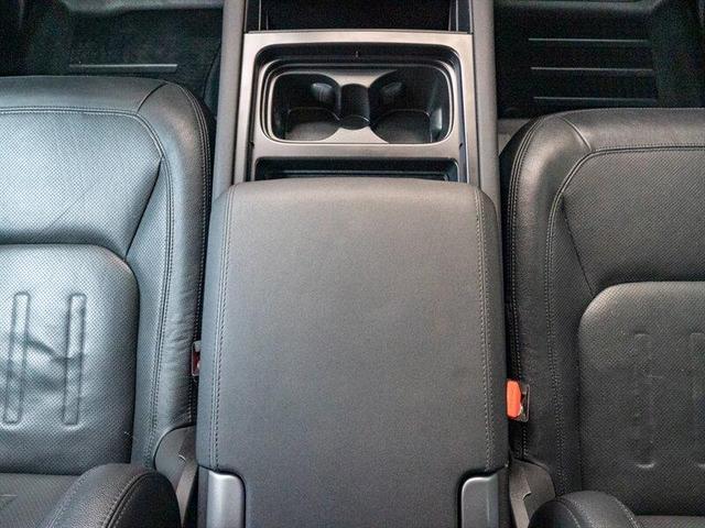 Photo of 2022 Santorini Black Metallic Land Rover Defender