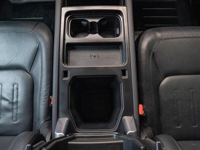 Photo of 2022 Santorini Black Metallic Land Rover Defender