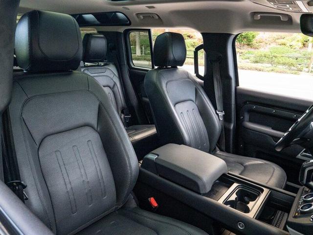 Photo of 2022 Santorini Black Metallic Land Rover Defender
