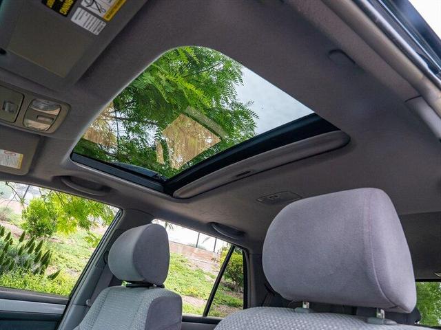 Photo of 2003 Black Toyota 4Runner