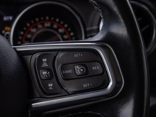 Photo of 2020 Red Jeep Gladiator