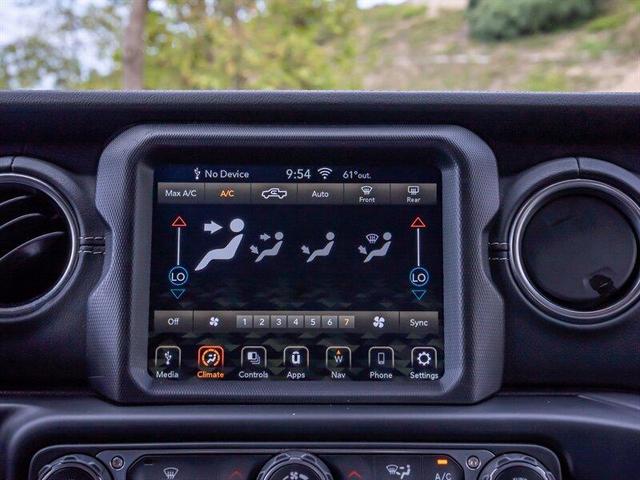 Photo of 2020 Red Jeep Gladiator