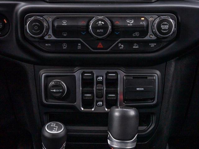 Photo of 2020 Red Jeep Gladiator