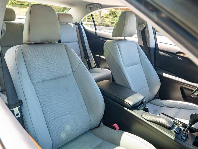 Photo of 2014 Gray Lexus ES 350