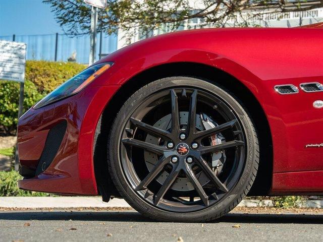 Photo of 2017 Red Maserati GranTurismo