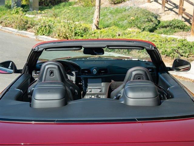 Photo of 2017 Red Maserati GranTurismo
