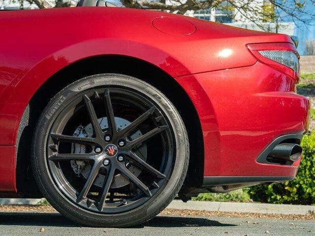 Photo of 2017 Red Maserati GranTurismo