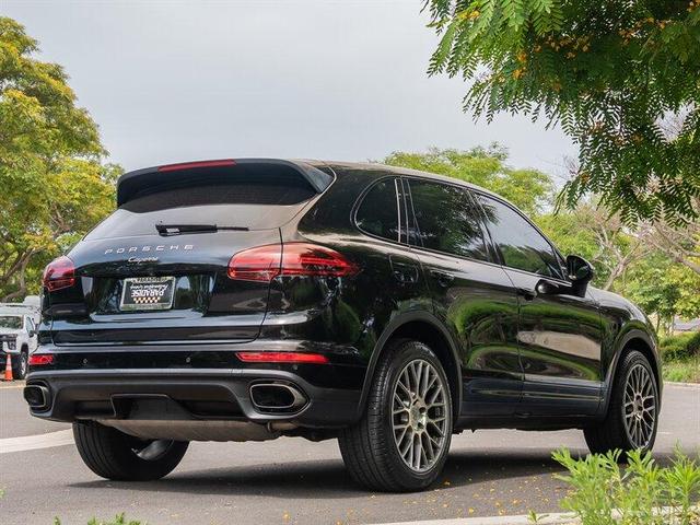 Photo of 2018 Black Porsche Cayenne