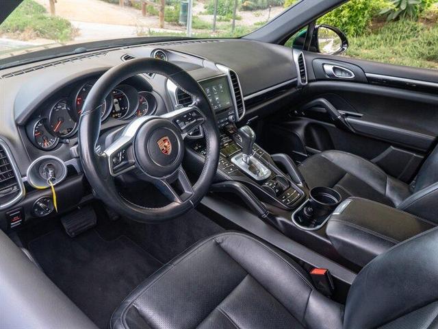 Photo of 2018 Black Porsche Cayenne