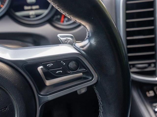 Photo of 2018 Black Porsche Cayenne
