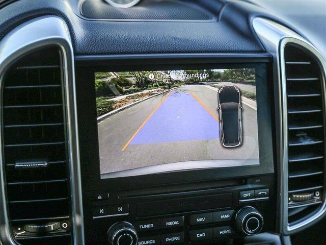 Photo of 2018 Gray Porsche Cayenne