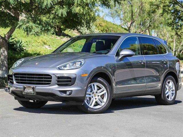 Photo of 2018 Gray Porsche Cayenne