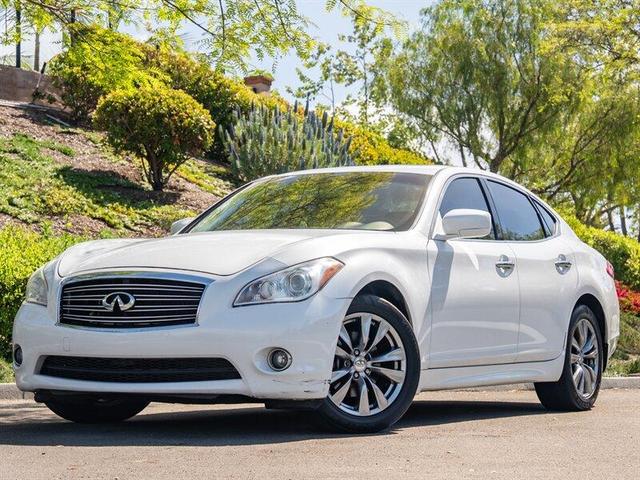 2013 Infiniti M37